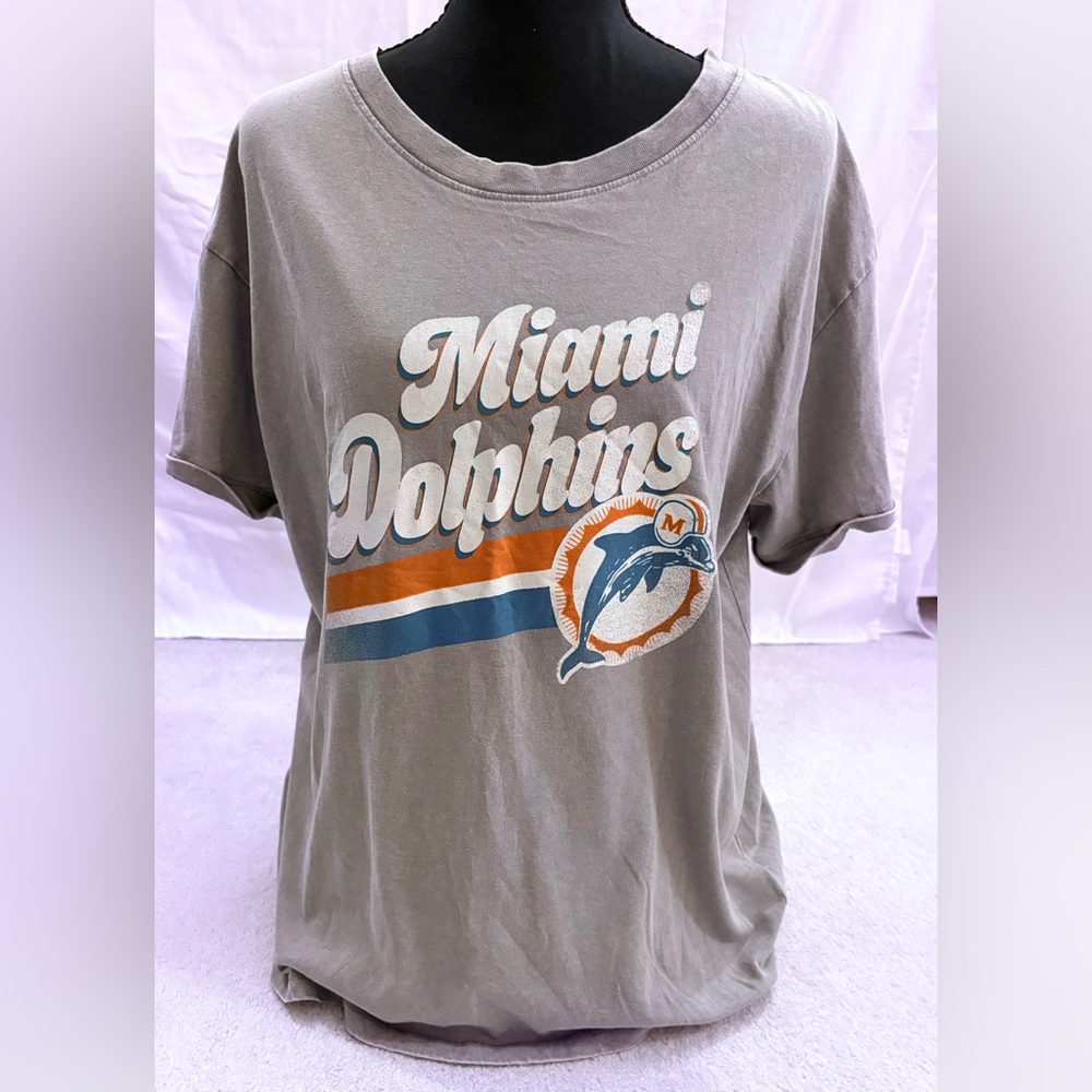 Miami Dolphins Women’s Throwback Tee